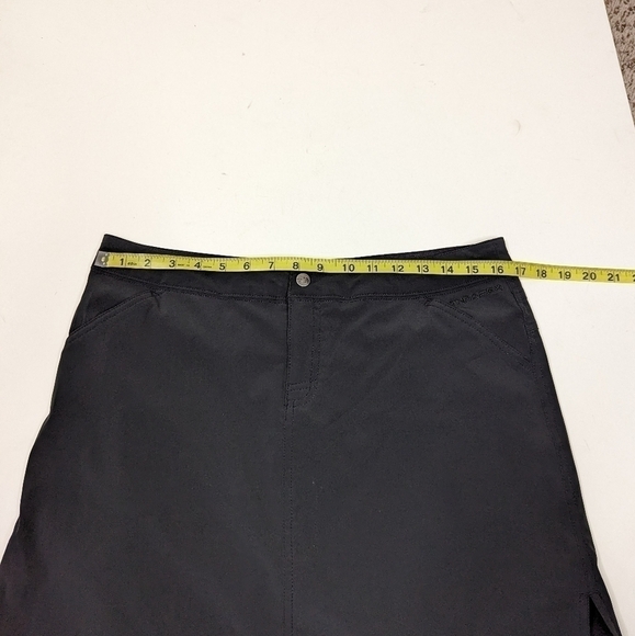 The North Face TNF Apex Casey Black Athletic Skort - Picture 8 of 8